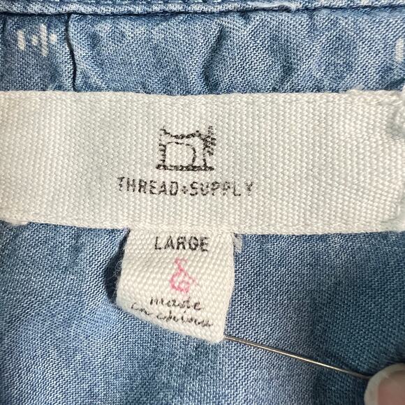 Thread & Supply Blue Chambray White Print Button Up Top Womens Large Western - Picture 3 of 4